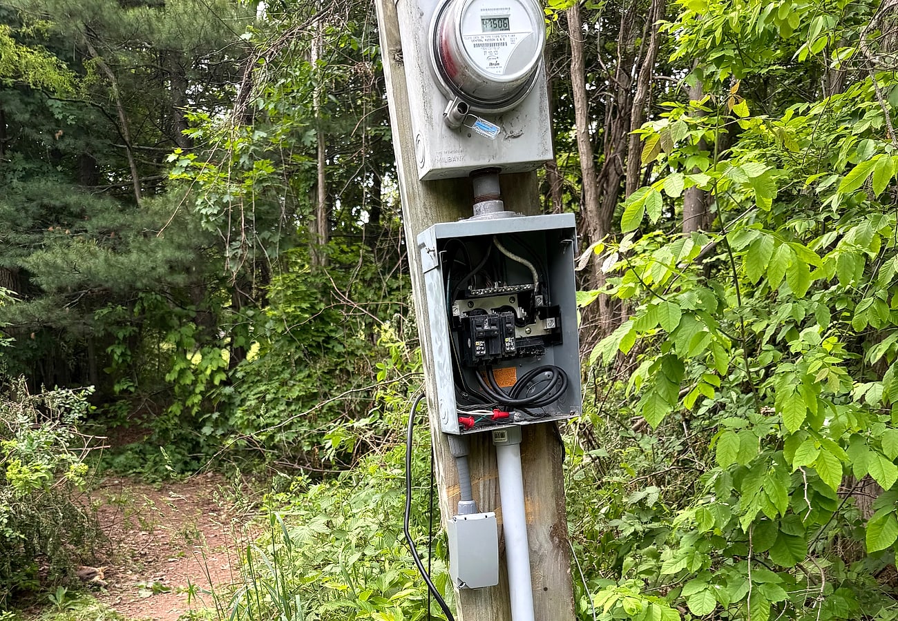 Meter and mast work
